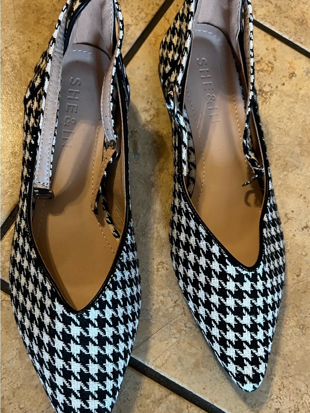 SHEIN Black & White Houndstooth Pointed Flats with Ankle Strap